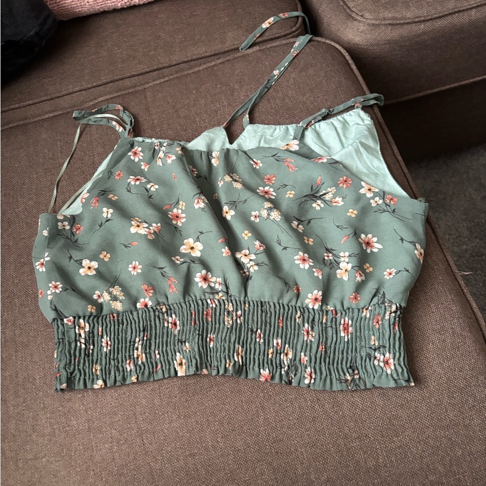 Paper Crane Sage Green Floral Two-Piece Set - Picture 7 of 7